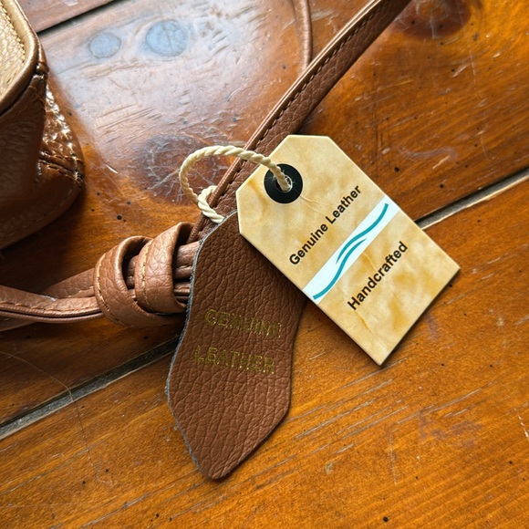 Handcrafted Brown Leather Travel Pouch with Strap - Picture 3 of 5